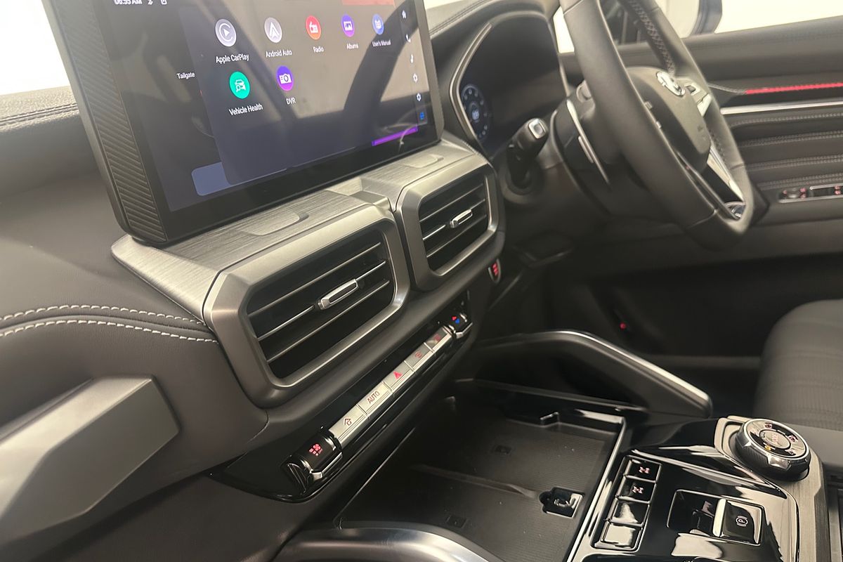 2025 LDV D90 Executive SV9A