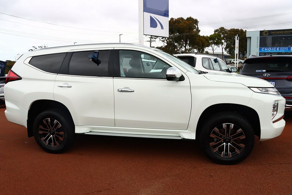 2022 Mitsubishi Pajero Sport GLS QF
