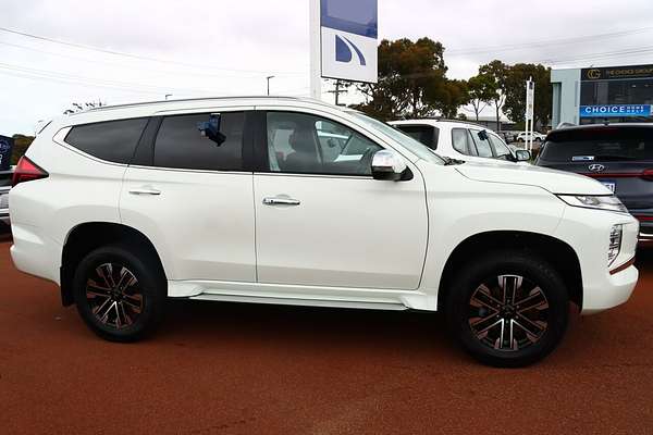 2022 Mitsubishi Pajero Sport GLS QF