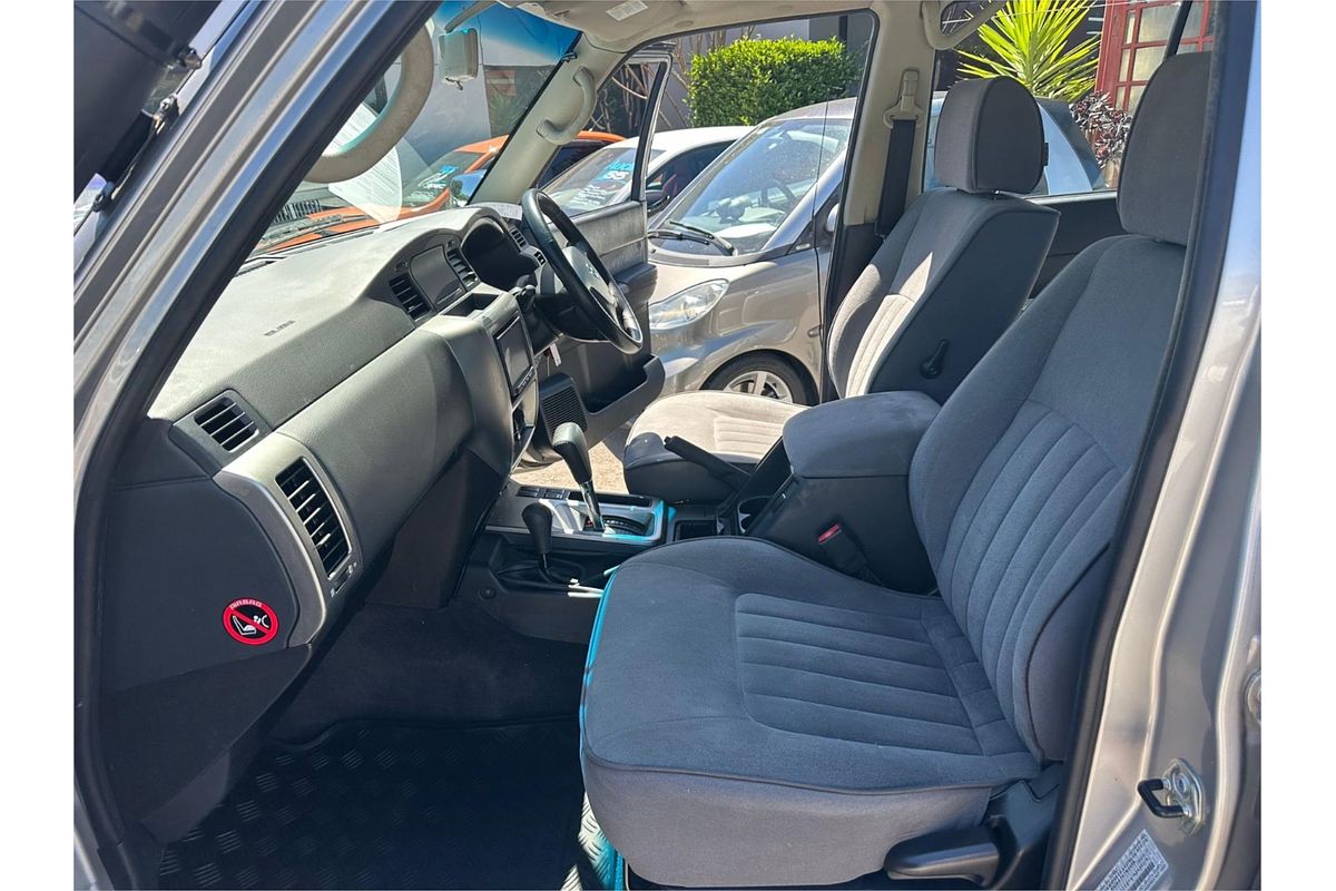 2016 Nissan Patrol Legend Edition Y61