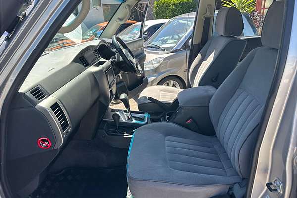 2016 Nissan Patrol Legend Edition Y61