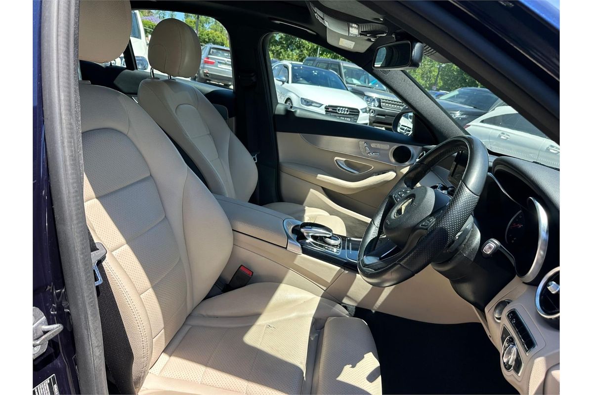 2016 Mercedes-Benz C-Class C200 W205