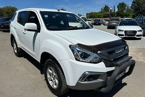 2018 Isuzu MU-X LS-M