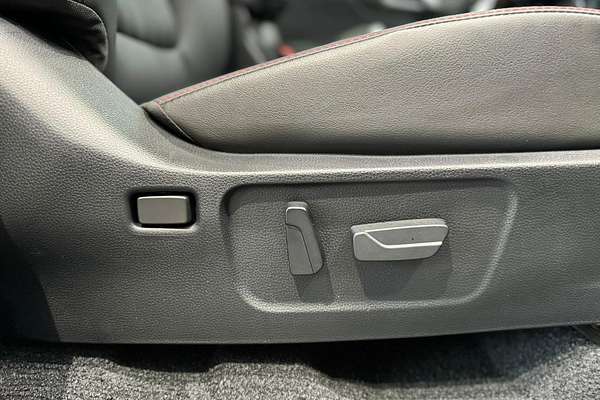 2025 Isuzu D-MAX X-TERRAIN 4X4