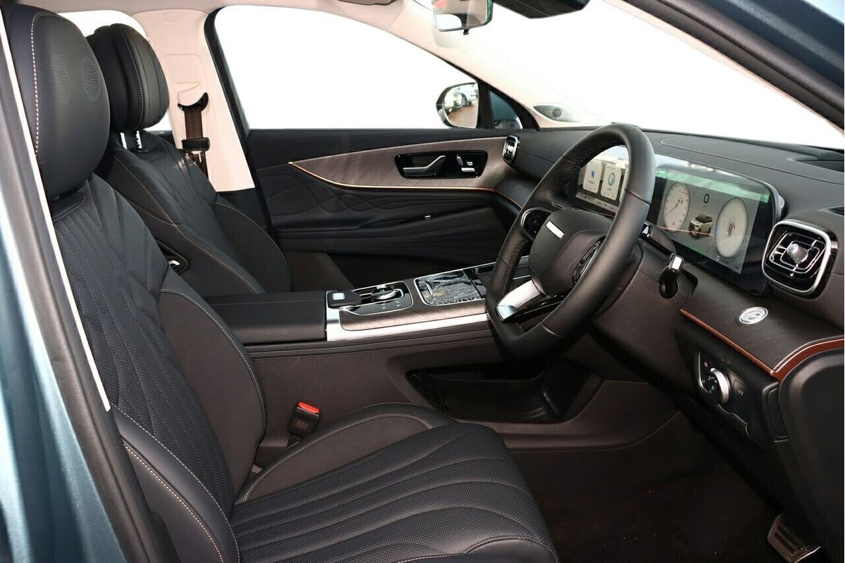 2025 Jaecoo J8 Track