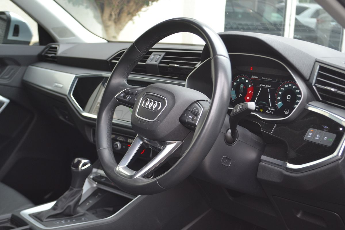 2023 Audi Q3 35 TFSI F3