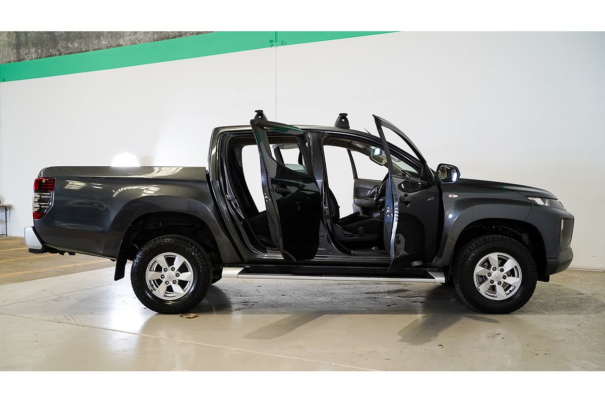 2019 Mitsubishi Triton GLX+ MR 4X4