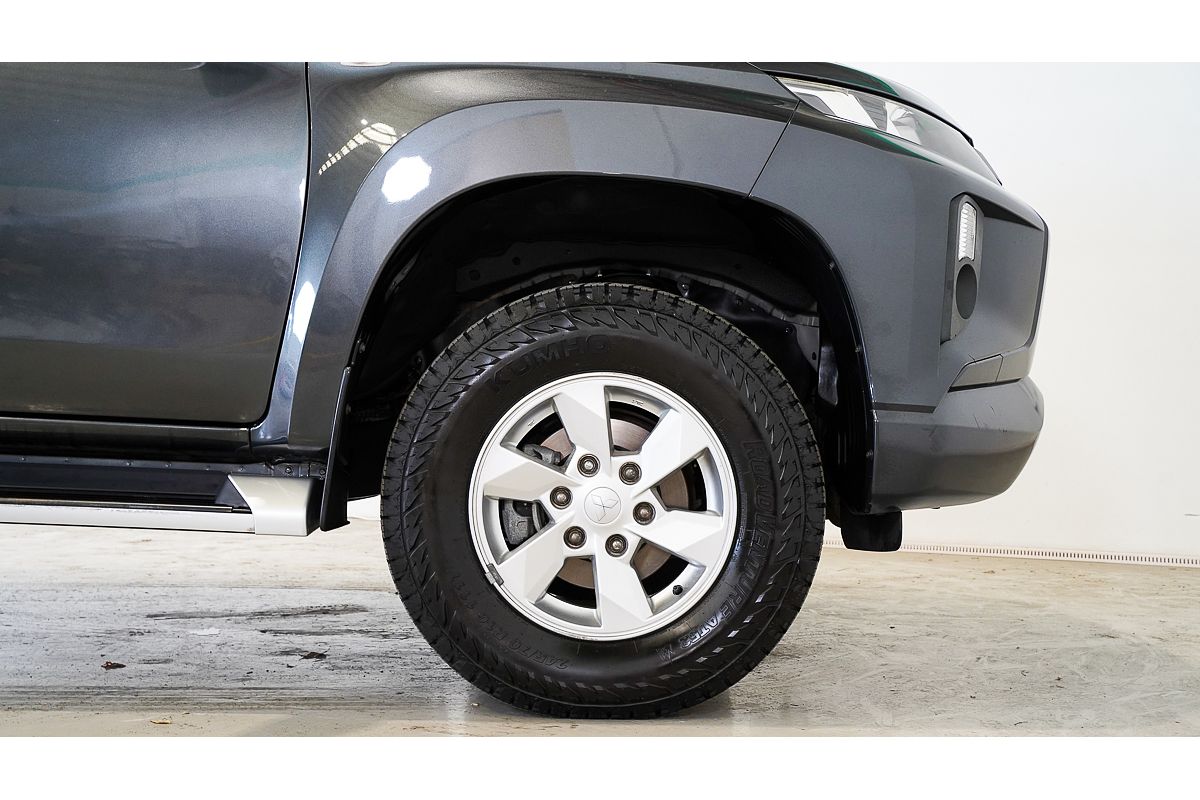 2019 Mitsubishi Triton GLX+ MR 4X4