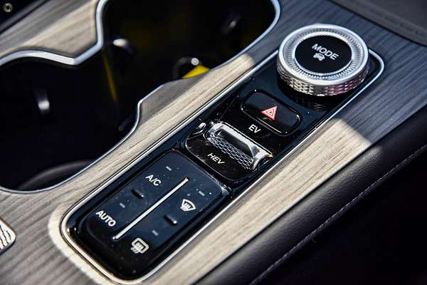 2025 Chery Tiggo 8 Super Hybrid Ultimate T31