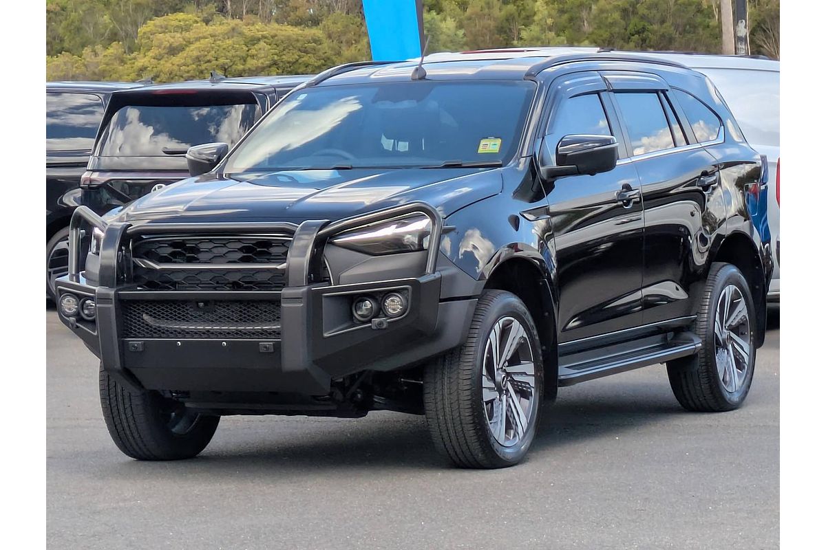 2025 Isuzu MU-X LS-T