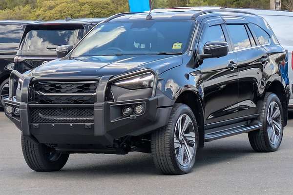 2025 Isuzu MU-X LS-T