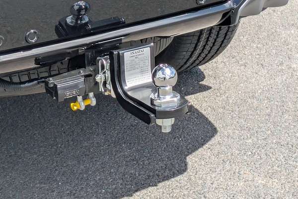 2025 Isuzu MU-X LS-T