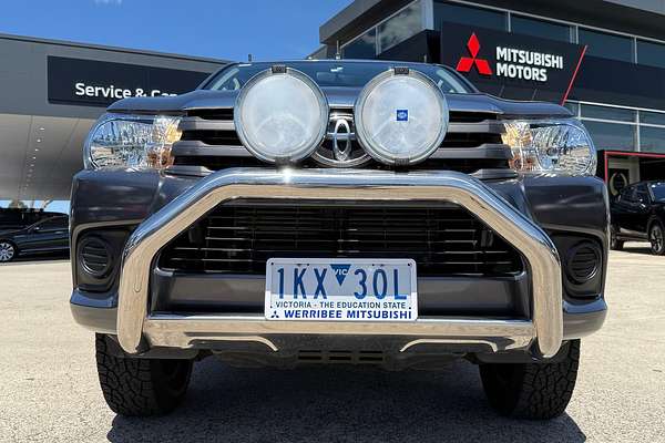 2017 Toyota Hilux SR GUN126R 4X4