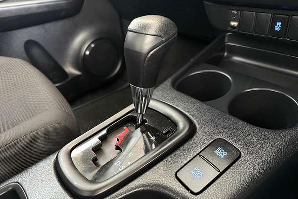 2017 Toyota Hilux SR GUN126R 4X4