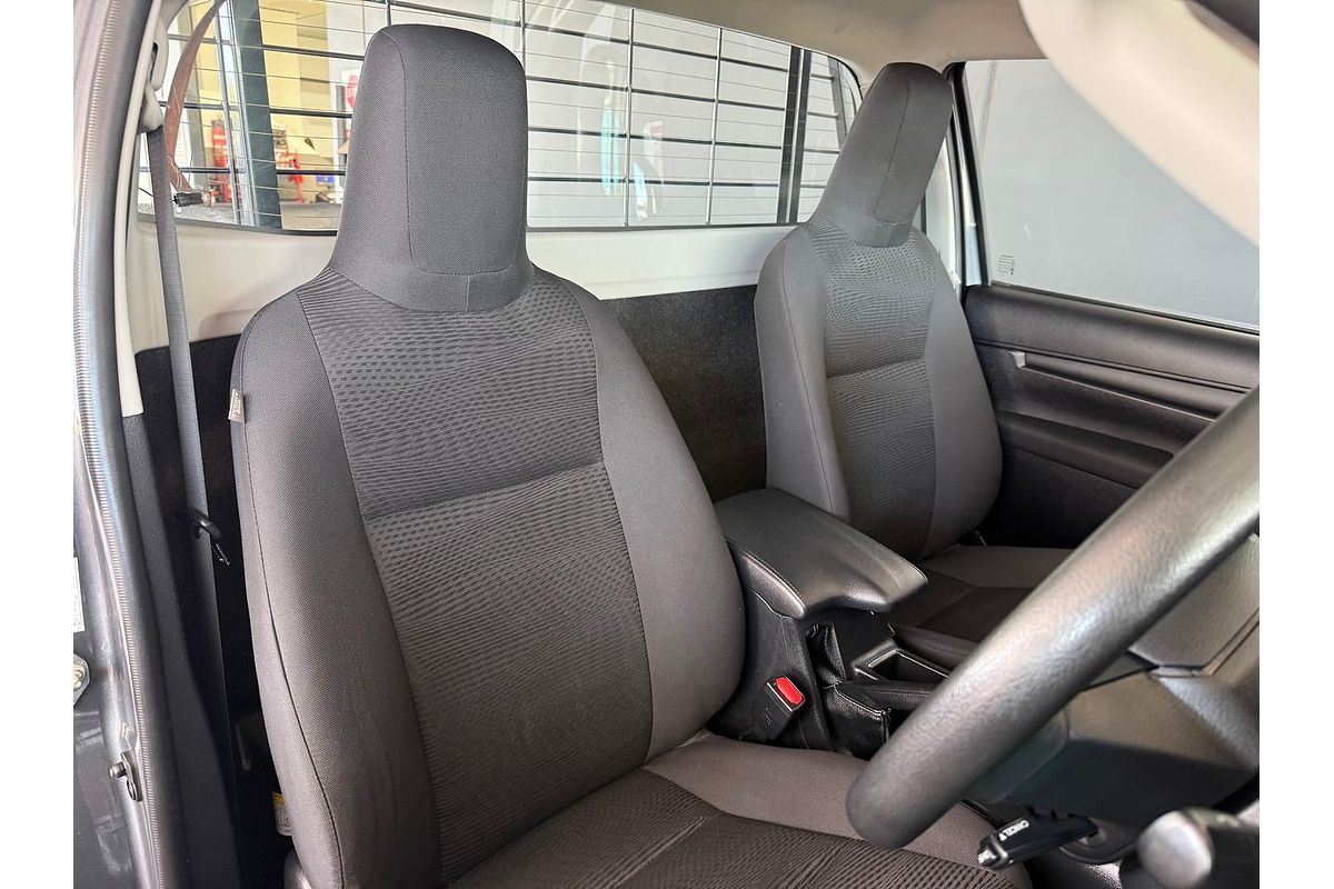 2017 Toyota Hilux SR GUN126R 4X4