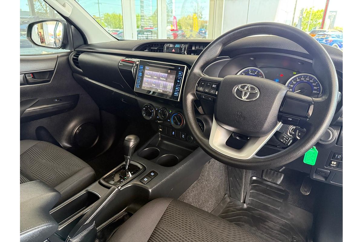 2017 Toyota Hilux SR GUN126R 4X4
