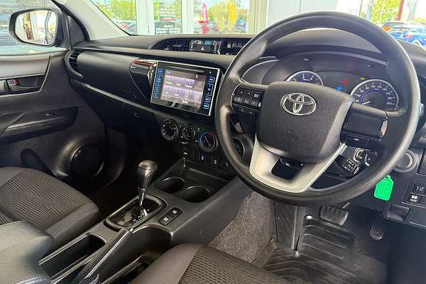 2017 Toyota Hilux SR GUN126R 4X4