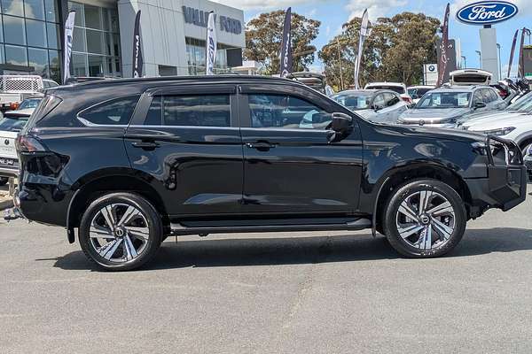 2025 Isuzu MU-X LS-T