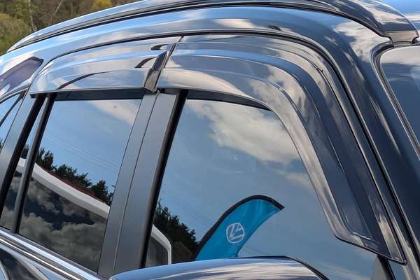 2025 Isuzu MU-X LS-T