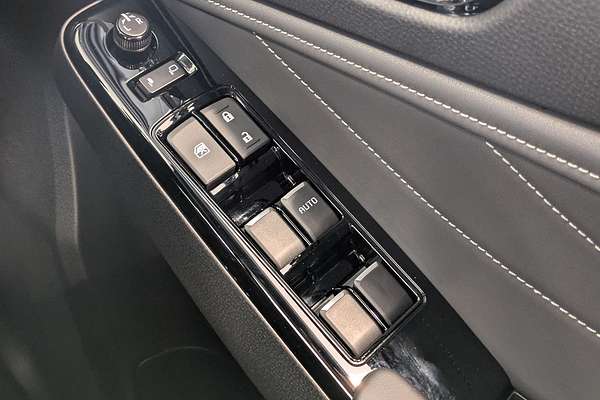 2025 Isuzu MU-X LS-T