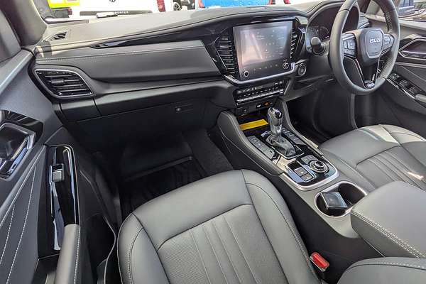 2025 Isuzu MU-X LS-T