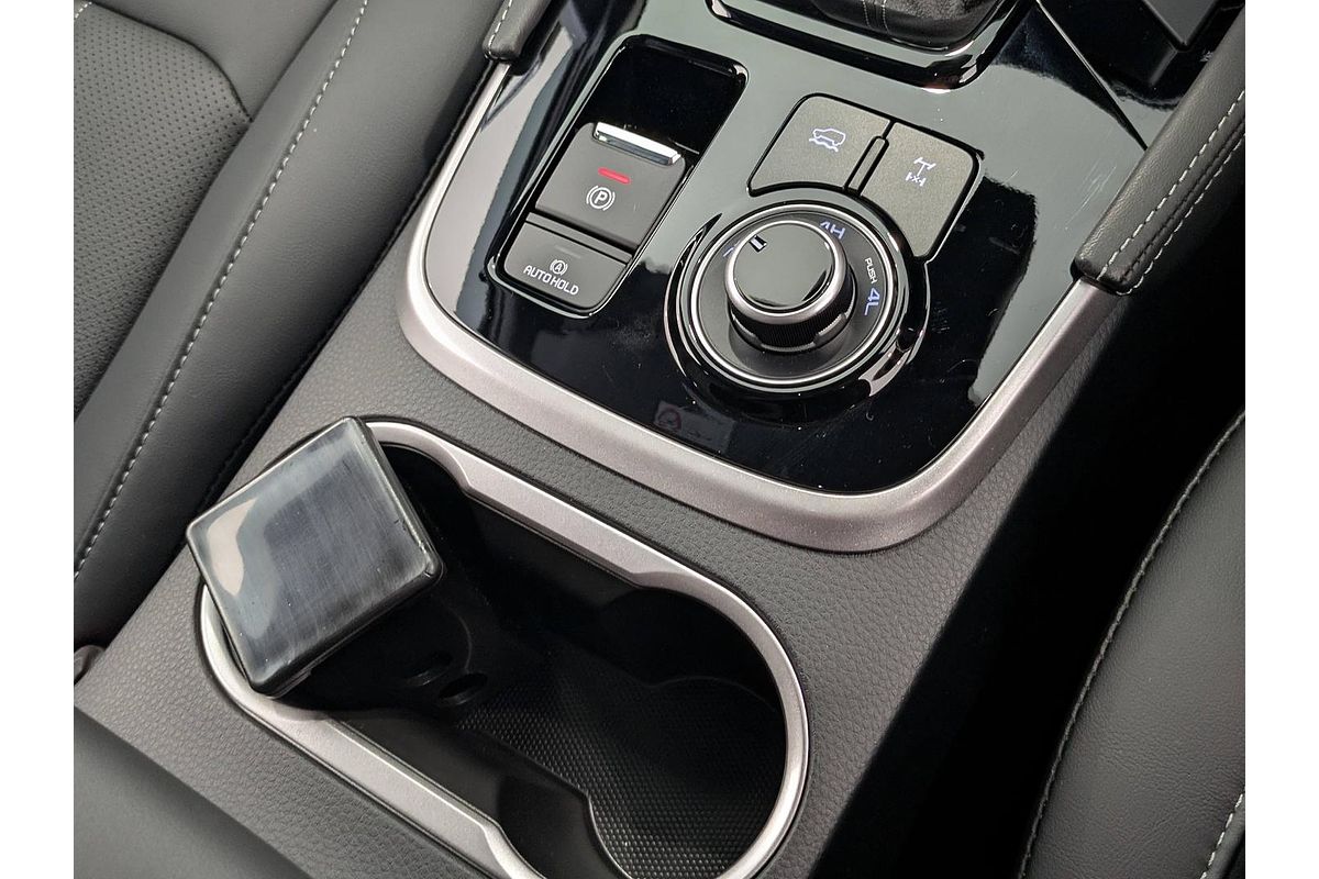 2025 Isuzu MU-X LS-T