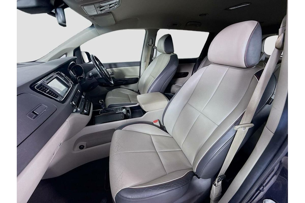 2016 Kia Carnival Platinum YP
