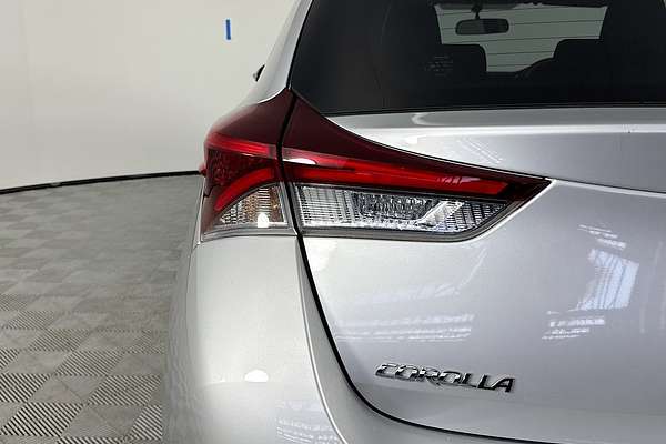 2017 Toyota Corolla Ascent Sport ZRE182R