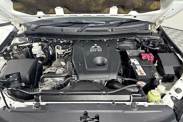 2017 Mitsubishi Pajero Sport GLS QE