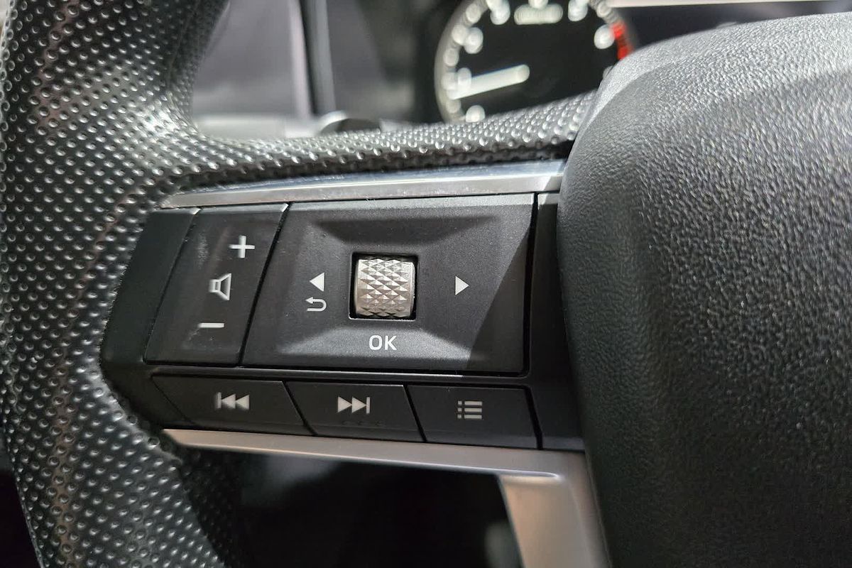 2023 Mitsubishi Outlander ES ZM