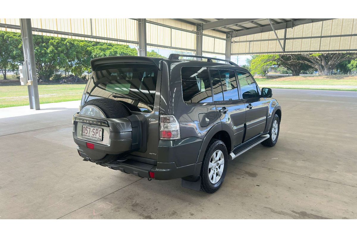 2012 Mitsubishi Pajero ACTiV NW