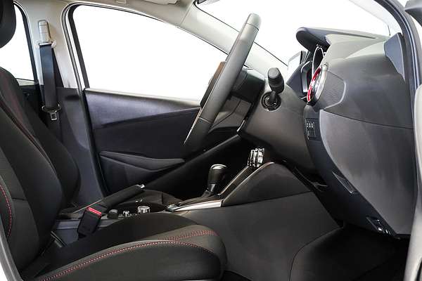 2025 Mazda 2 G15 Evolve DJ Series