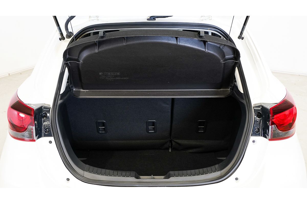 2025 Mazda 2 G15 Evolve DJ Series