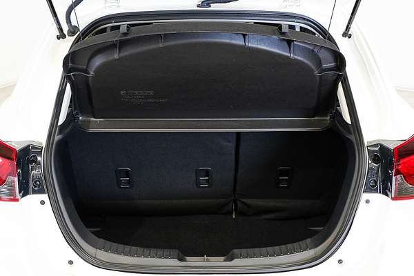 2025 Mazda 2 G15 Evolve DJ Series