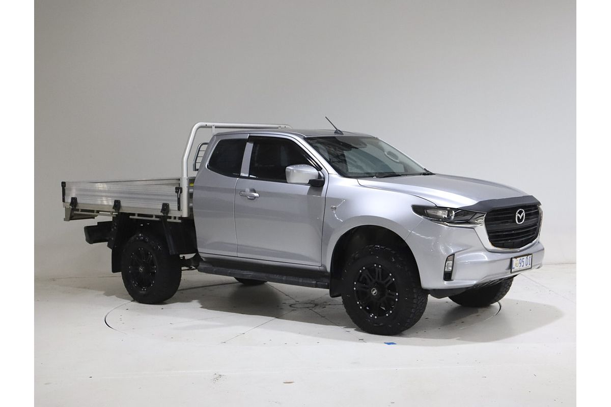 Mazda BT-50 E 6AUTO 3.0L FREESTYLE CHASSIS XT 4X4 Mazda BT-50 E 6AUTO 3.0L FREESTYLE CHASSIS XT 4X4