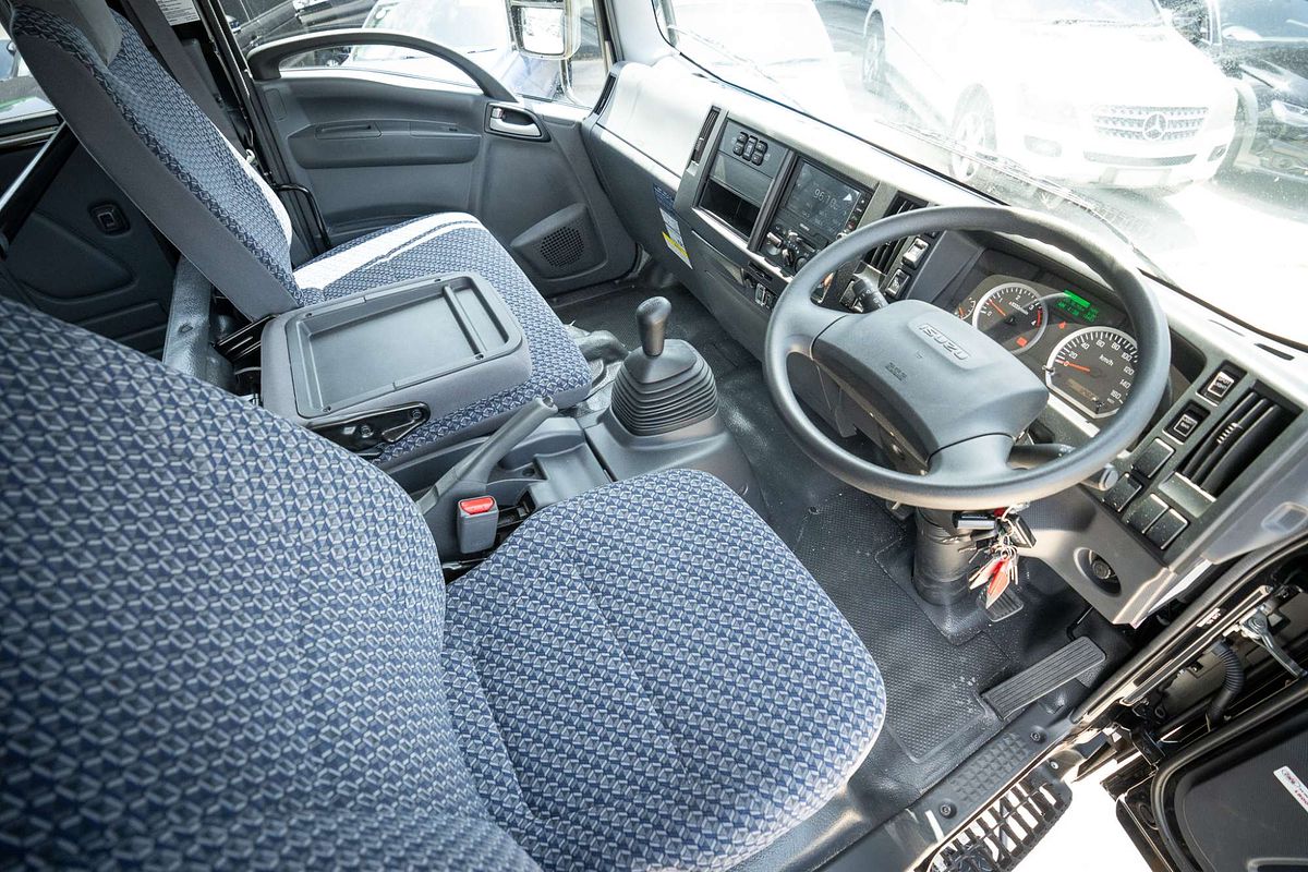 2022 Isuzu NPS 75/45-155 (4x4) NH MY21 4X4