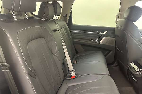 2025 LDV D90 Executive SV9A