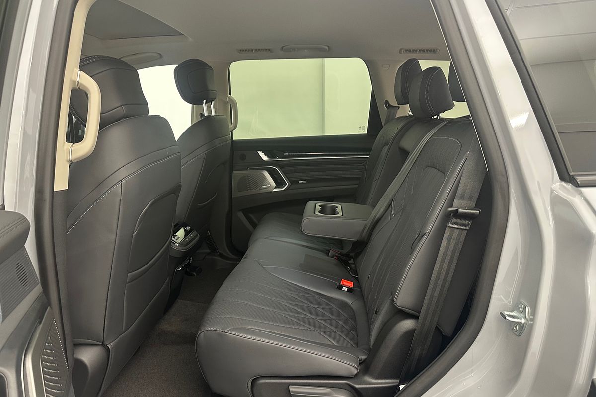 2025 LDV D90 Executive SV9A