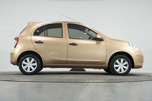 2010 Nissan Micra ST K13