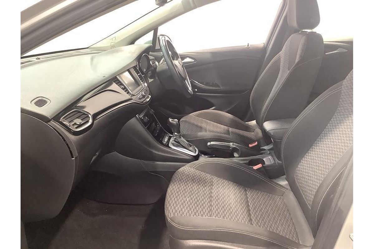 2018 Holden Astra R+ BK