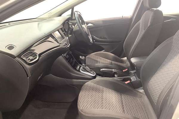 2018 Holden Astra R+ BK