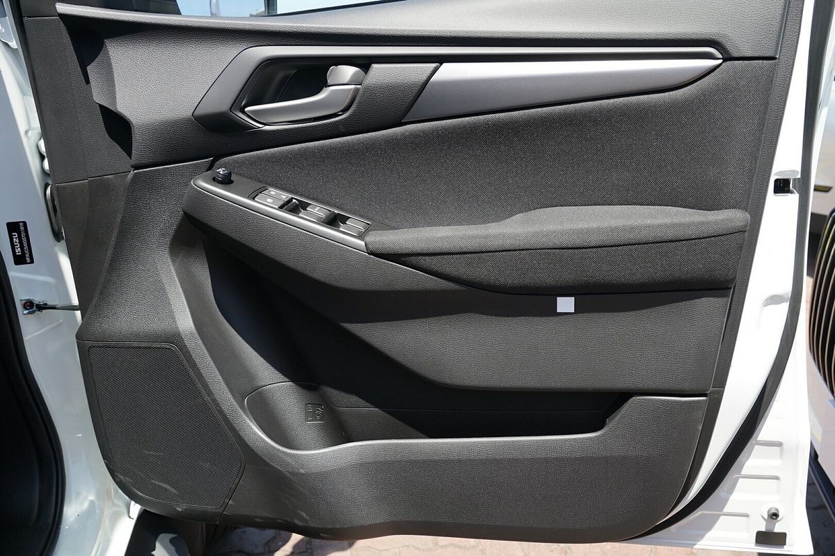 2025 Isuzu MU-X LS-M