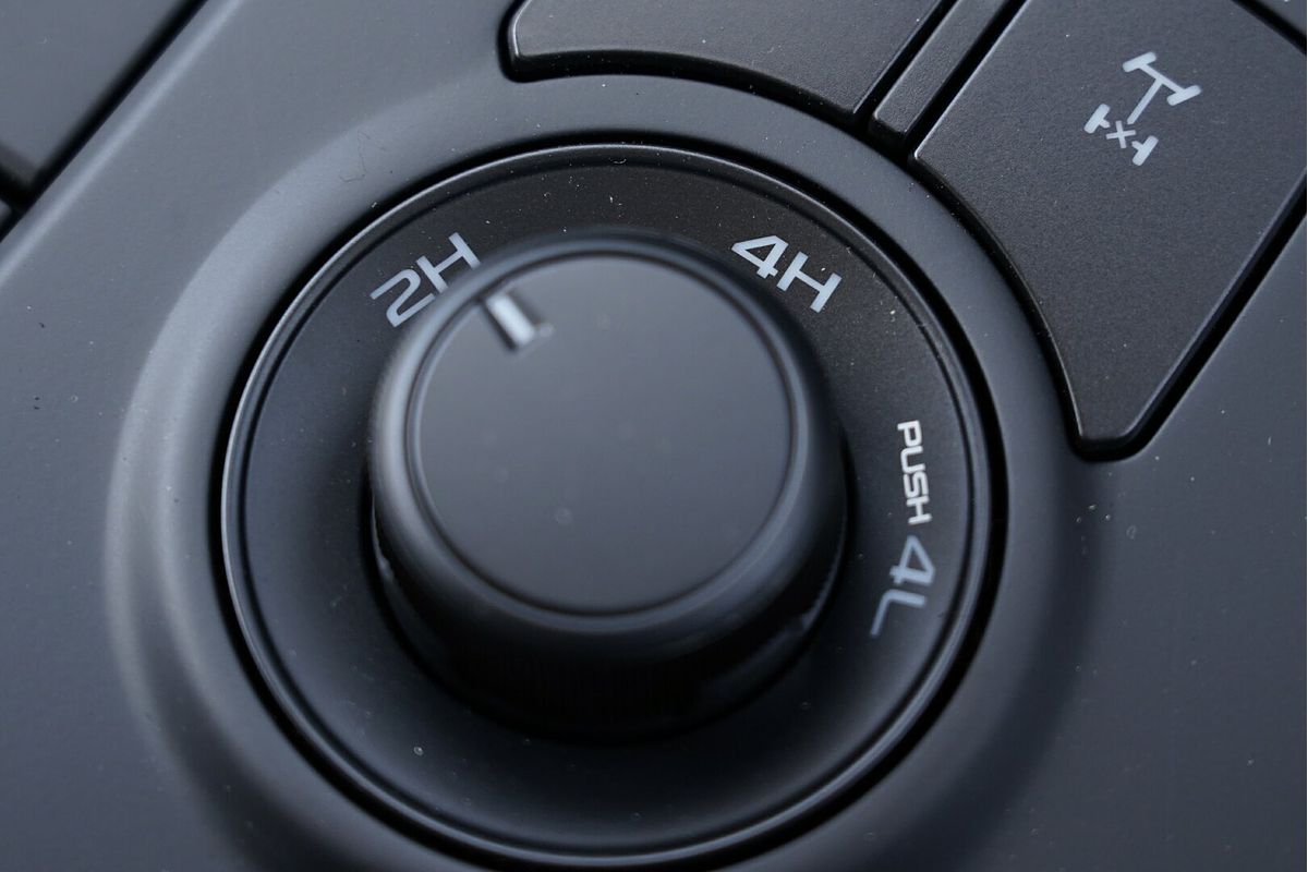 2025 Isuzu MU-X LS-M