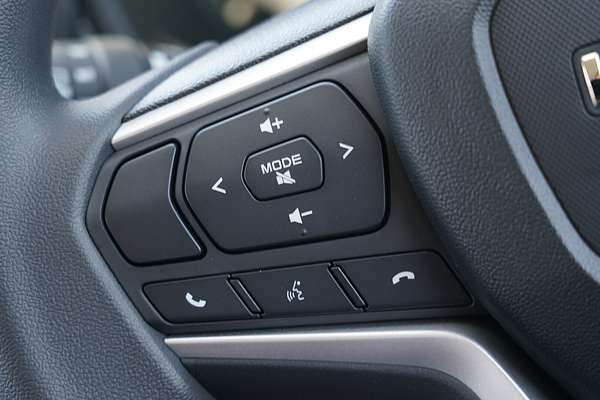 2025 Isuzu MU-X LS-M