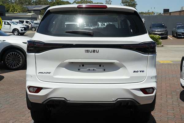 2025 Isuzu MU-X LS-M