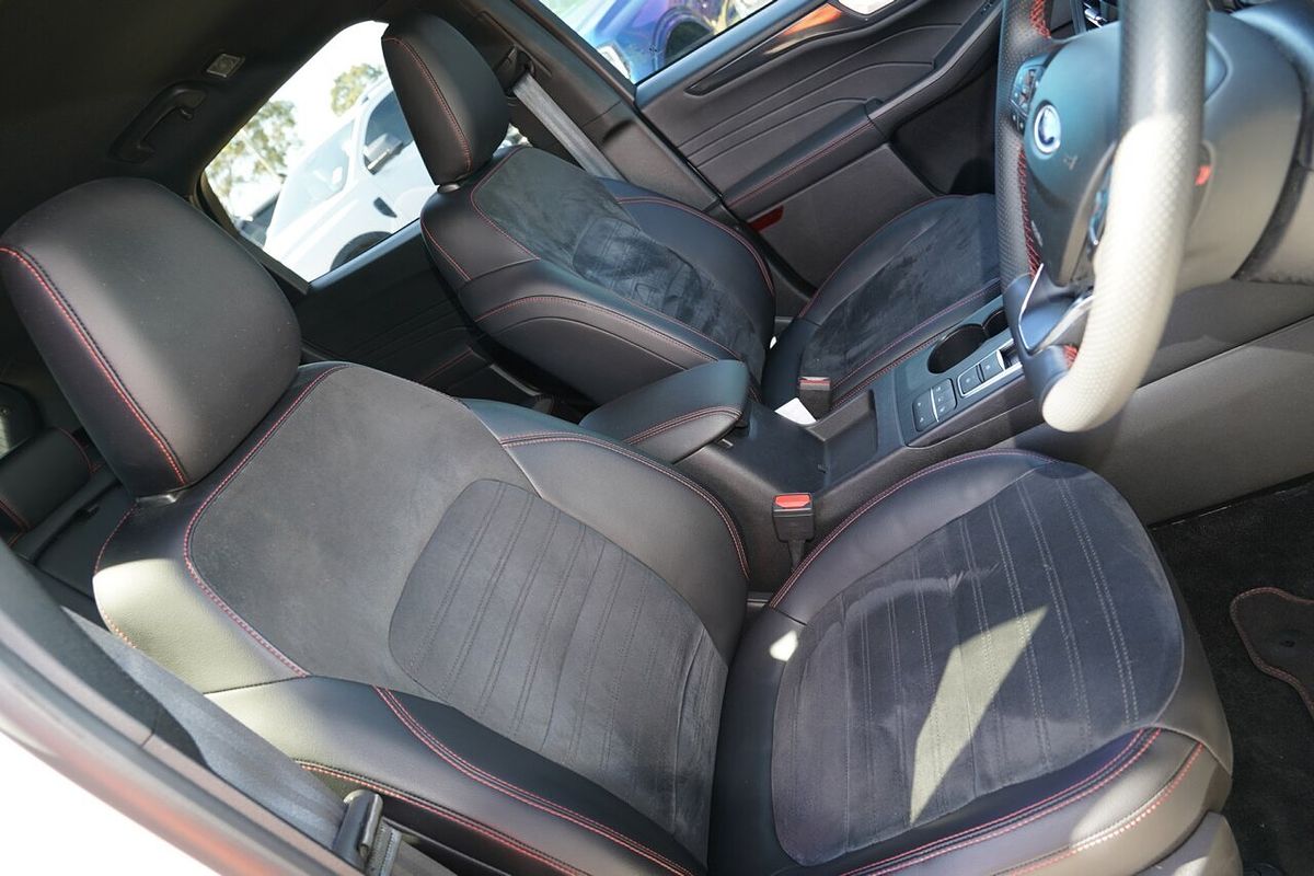 2022 Ford Escape ST-Line PHEV ZH