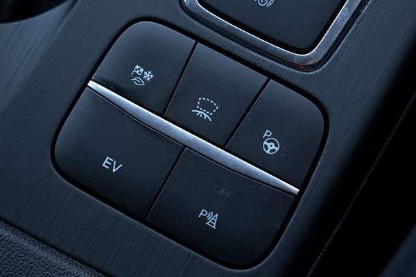 2022 Ford Escape ST-Line PHEV ZH