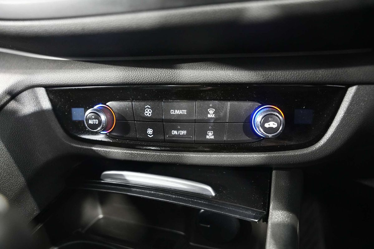 2020 Holden Commodore LT ZB