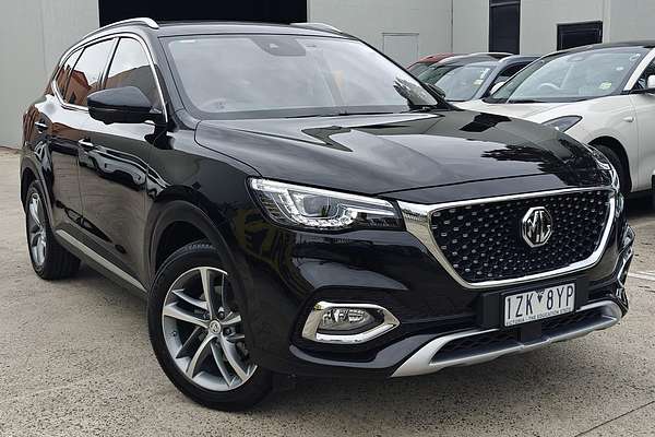 2022 MG HS Essence SAS23