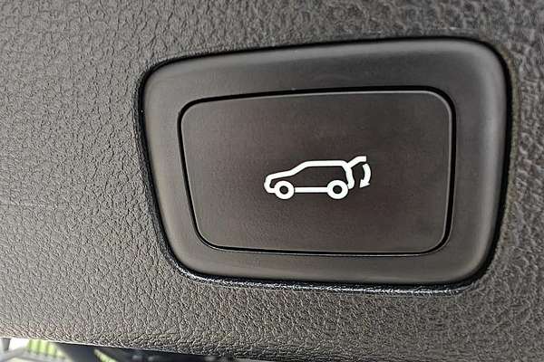 2022 MG HS Essence SAS23